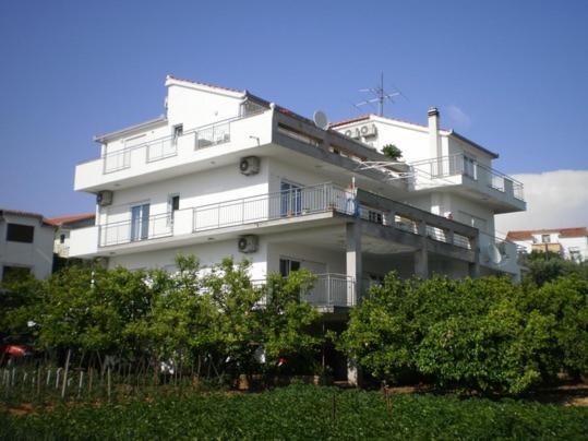 Apartments Maslina Trogir Exterior photo