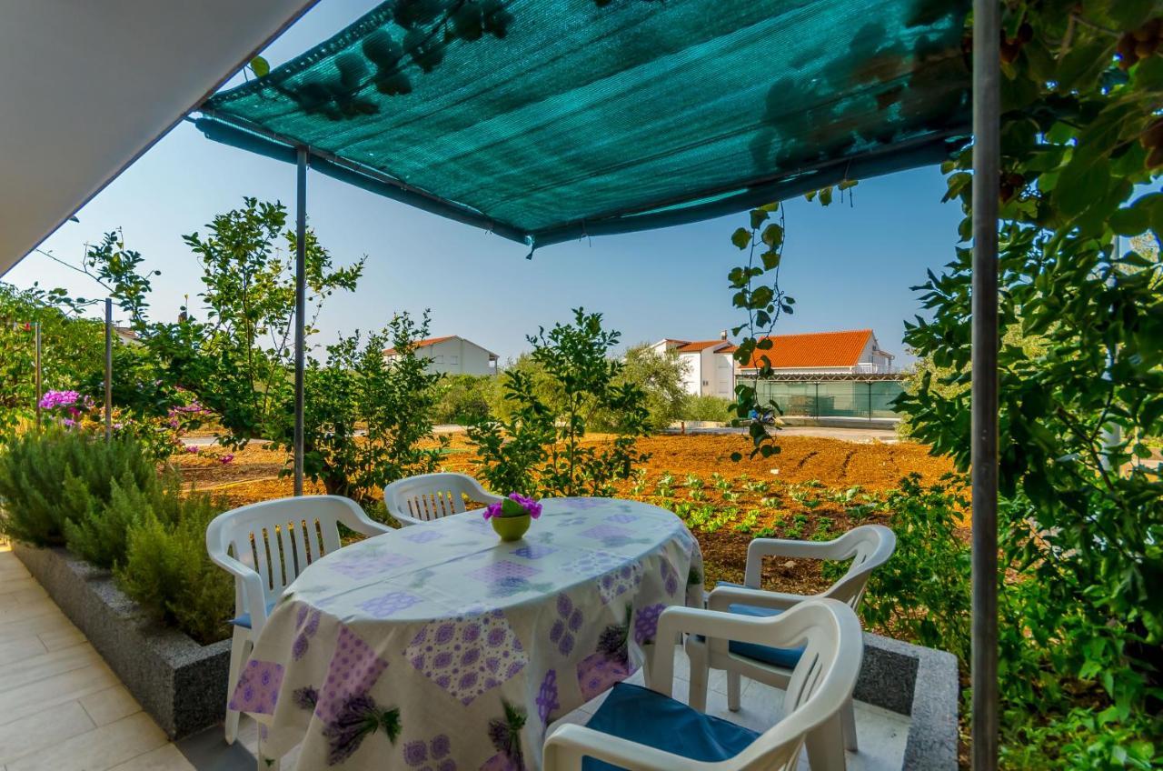Apartments Maslina Trogir Exterior photo