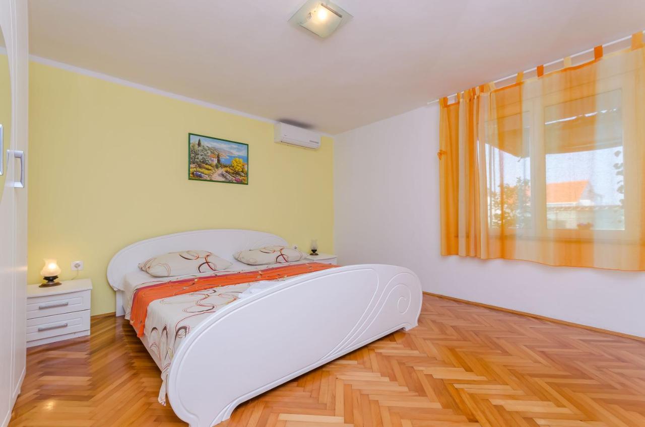 Apartments Maslina Trogir Exterior photo