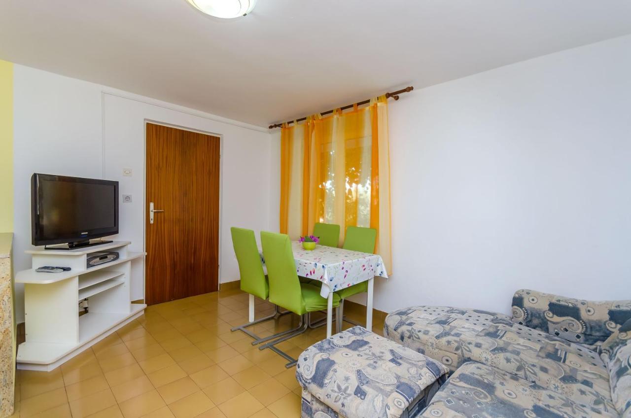 Apartments Maslina Trogir Exterior photo