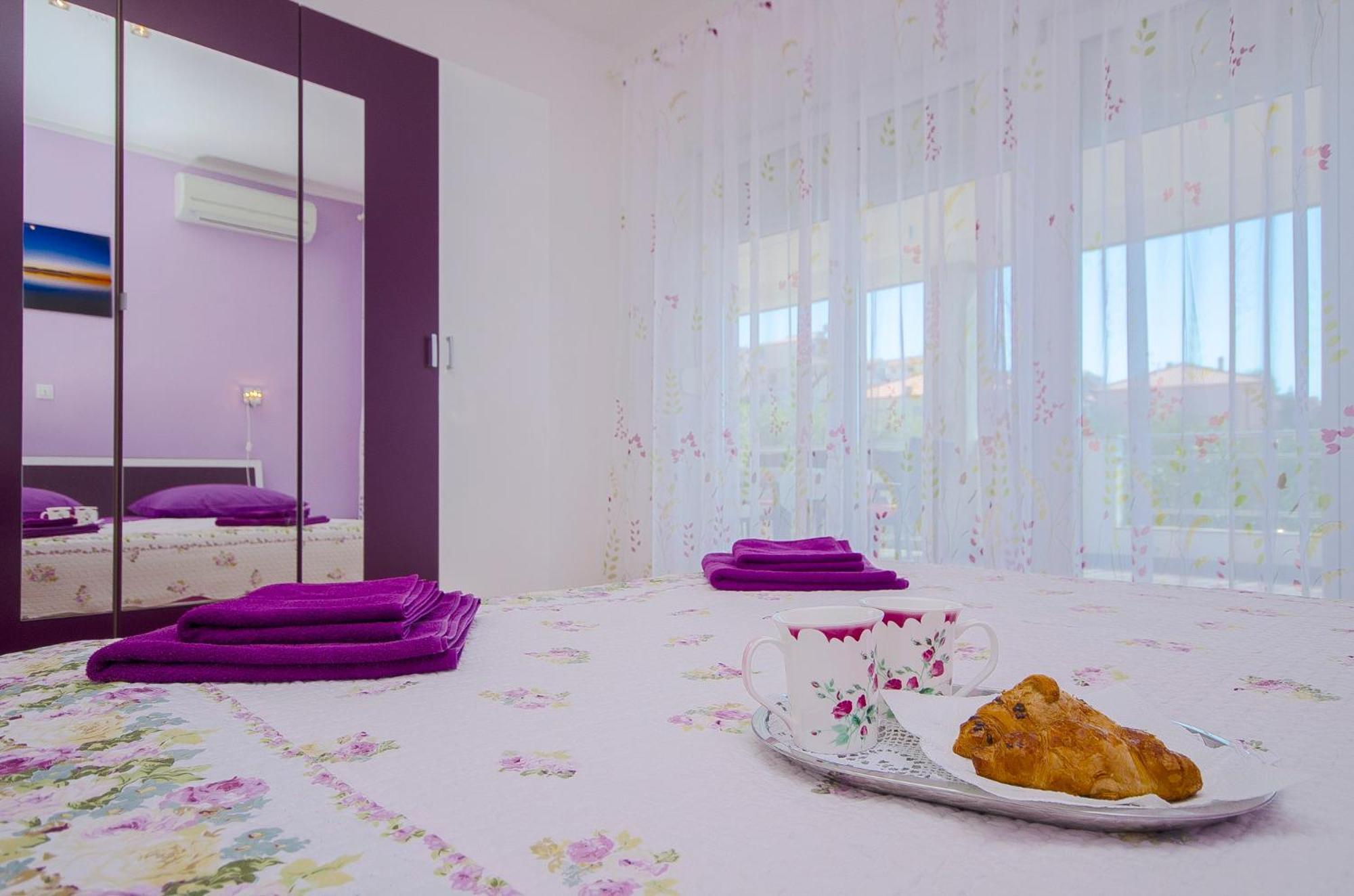 Apartments Maslina Trogir Exterior photo
