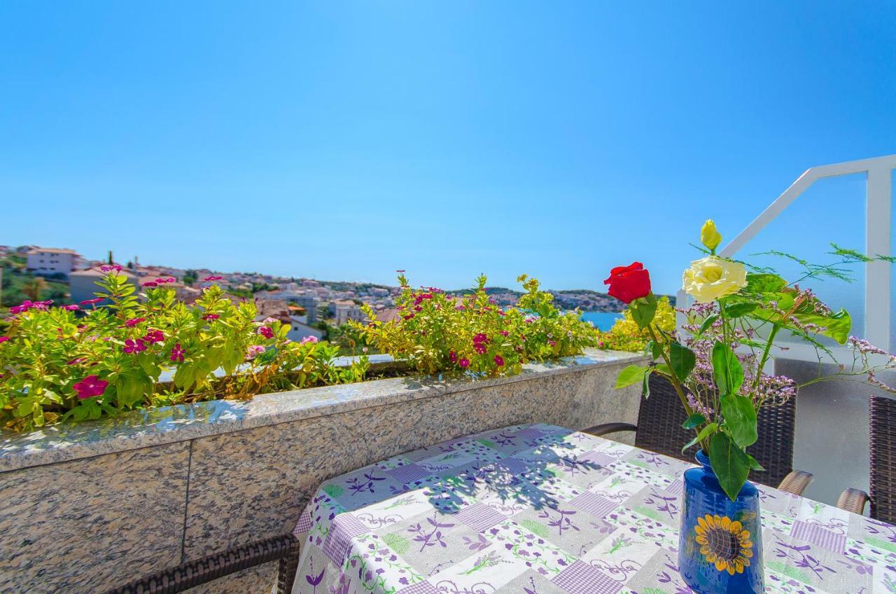 Apartments Maslina Trogir Exterior photo