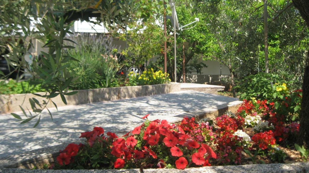 Apartments Maslina Trogir Exterior photo
